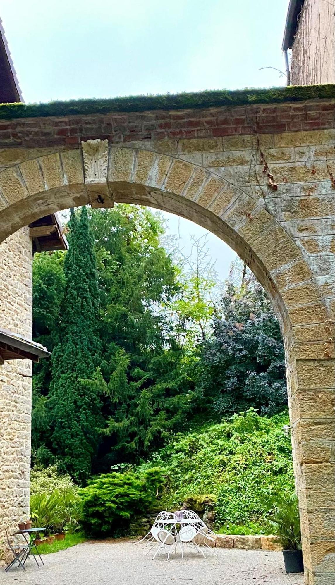 مبيت وإفطار Le Domaine De Moroges المظهر الخارجي الصورة
