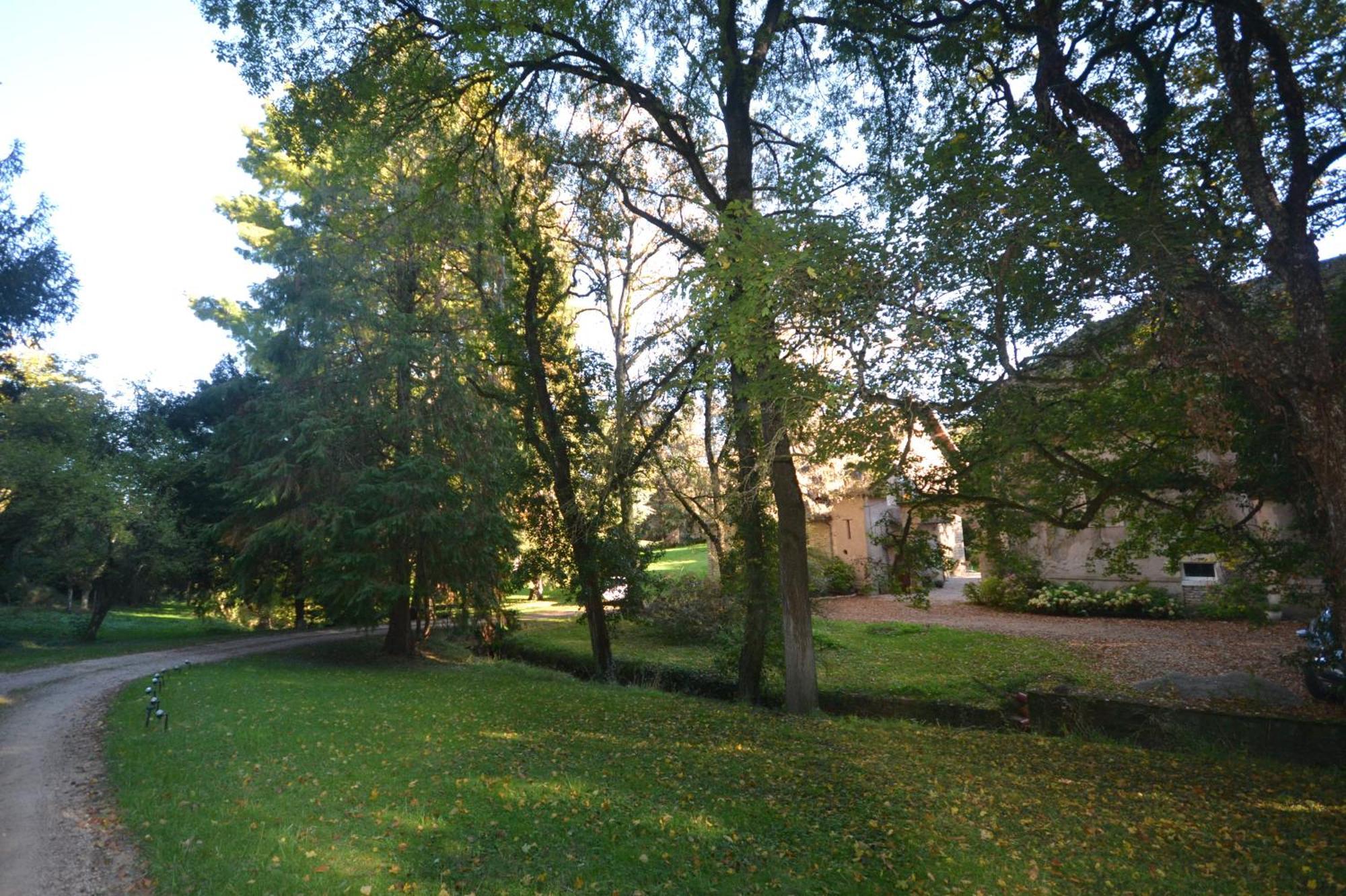 مبيت وإفطار Le Domaine De Moroges المظهر الخارجي الصورة
